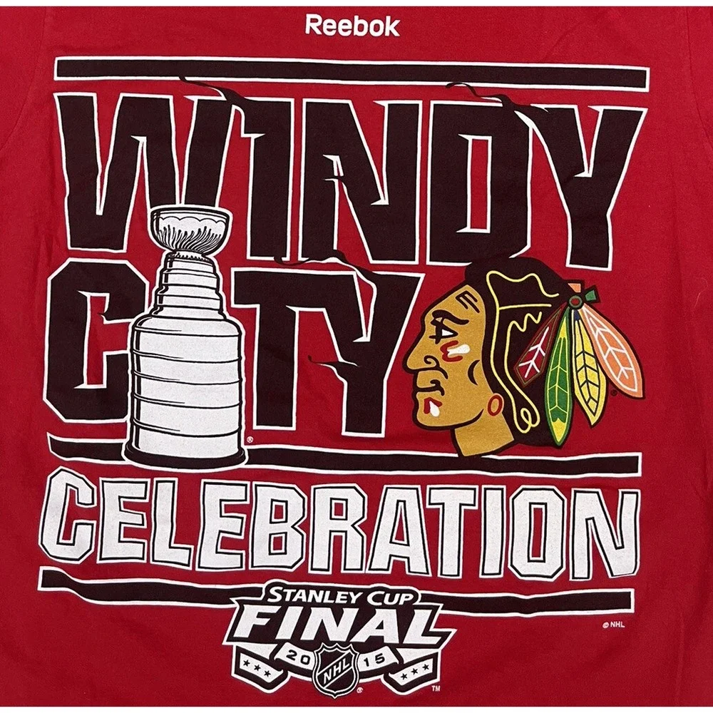 Chicago Blackhawks 2015 Stanley Cup Champions T-shirt‎ Small Reebok Windy City